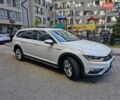 Білий Фольксваген Пассат Альтрак, об'ємом двигуна 2 л та пробігом 204 тис. км за 20300 $, фото 30 на Automoto.ua