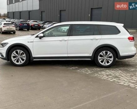 Білий Фольксваген Пассат Альтрак, об'ємом двигуна 2 л та пробігом 267 тис. км за 19890 $, фото 7 на Automoto.ua