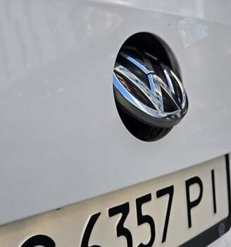 Білий Фольксваген Пассат Альтрак, об'ємом двигуна 2 л та пробігом 241 тис. км за 19800 $, фото 14 на Automoto.ua