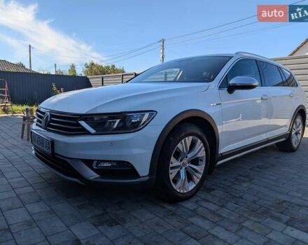 Білий Фольксваген Пассат Альтрак, об'ємом двигуна 2 л та пробігом 223 тис. км за 20900 $, фото 1 на Automoto.ua