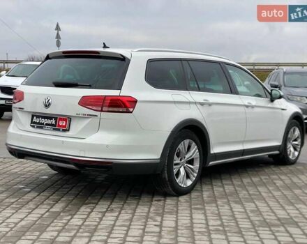 Білий Фольксваген Пассат Альтрак, об'ємом двигуна 2 л та пробігом 267 тис. км за 19890 $, фото 4 на Automoto.ua