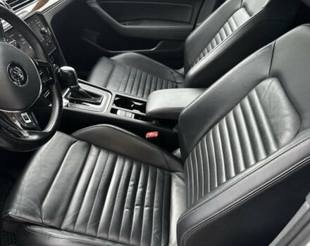 Белый Фольксваген Пассат Альтрак, объемом двигателя 2 л и пробегом 190 тыс. км за 23500 $, фото 17 на Automoto.ua