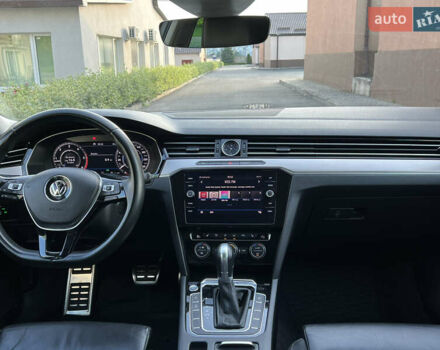 Білий Фольксваген Пассат Альтрак, об'ємом двигуна 2 л та пробігом 256 тис. км за 17999 $, фото 27 на Automoto.ua