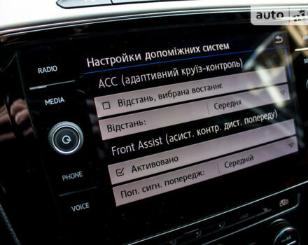 Білий Фольксваген Пассат Альтрак, об'ємом двигуна 2 л та пробігом 223 тис. км за 20600 $, фото 69 на Automoto.ua