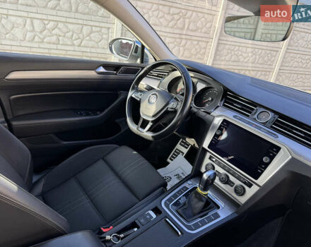 Белый Фольксваген Пассат Альтрак, объемом двигателя 2 л и пробегом 186 тыс. км за 21300 $, фото 29 на Automoto.ua