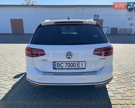 Белый Фольксваген Пассат Альтрак, объемом двигателя 2 л и пробегом 255 тыс. км за 20750 $, фото 6 на Automoto.ua