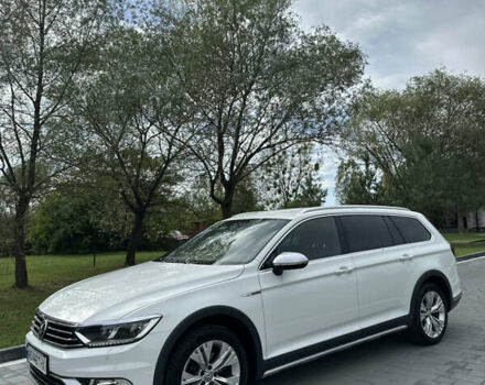 Белый Фольксваген Пассат Альтрак, объемом двигателя 2 л и пробегом 190 тыс. км за 23500 $, фото 13 на Automoto.ua