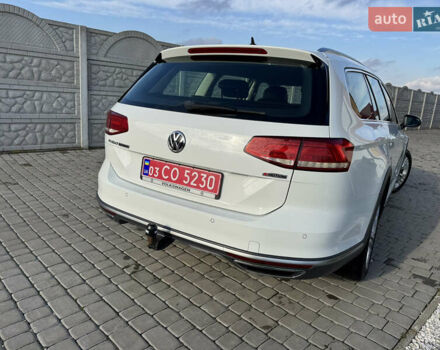 Белый Фольксваген Пассат Альтрак, объемом двигателя 2 л и пробегом 186 тыс. км за 21300 $, фото 9 на Automoto.ua