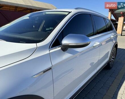 Белый Фольксваген Пассат Альтрак, объемом двигателя 2 л и пробегом 255 тыс. км за 20750 $, фото 9 на Automoto.ua