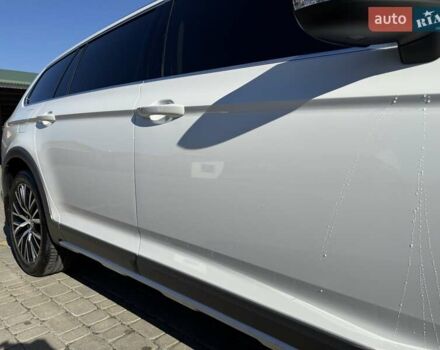 Белый Фольксваген Пассат Альтрак, объемом двигателя 2 л и пробегом 255 тыс. км за 20750 $, фото 18 на Automoto.ua