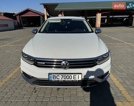 Белый Фольксваген Пассат Альтрак, объемом двигателя 2 л и пробегом 255 тыс. км за 20750 $, фото 3 на Automoto.ua