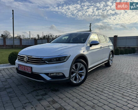 Белый Фольксваген Пассат Альтрак, объемом двигателя 2 л и пробегом 186 тыс. км за 21300 $, фото 5 на Automoto.ua