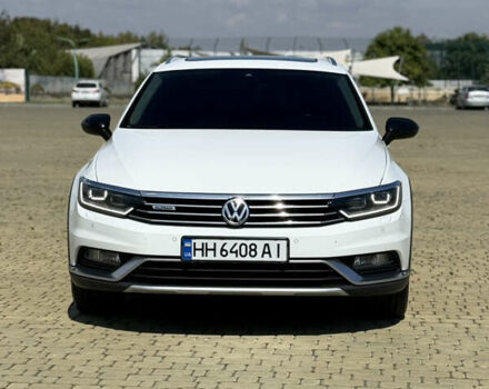 Білий Фольксваген Пассат Альтрак, об'ємом двигуна 2 л та пробігом 176 тис. км за 26500 $, фото 1 на Automoto.ua