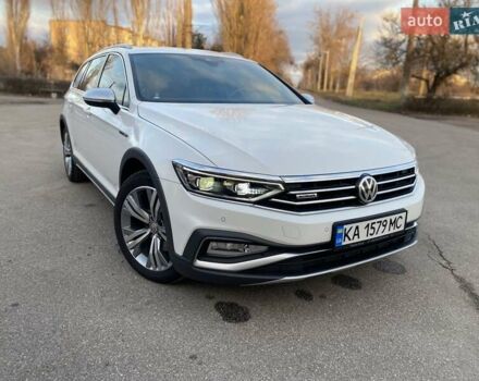Белый Фольксваген Пассат Альтрак, объемом двигателя 1.97 л и пробегом 255 тыс. км за 22000 $, фото 4 на Automoto.ua