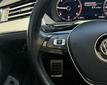 Білий Фольксваген Пассат Альтрак, об'ємом двигуна 2 л та пробігом 176 тис. км за 26500 $, фото 26 на Automoto.ua