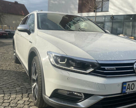 Белый Фольксваген Пассат Альтрак, объемом двигателя 1.97 л и пробегом 280 тыс. км за 23957 $, фото 1 на Automoto.ua