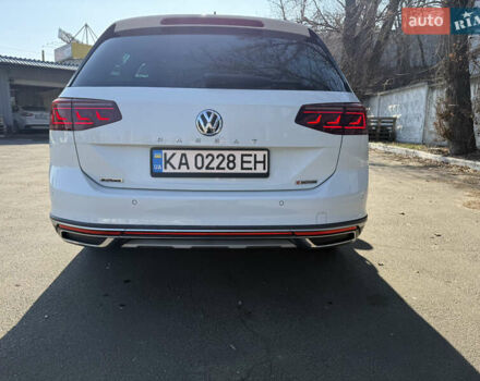 Белый Фольксваген Пассат Альтрак, объемом двигателя 1.97 л и пробегом 198 тыс. км за 25899 $, фото 1 на Automoto.ua