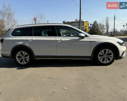 Белый Фольксваген Пассат Альтрак, объемом двигателя 1.97 л и пробегом 198 тыс. км за 25899 $, фото 4 на Automoto.ua