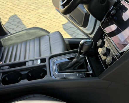 Білий Фольксваген Пассат Альтрак, об'ємом двигуна 2 л та пробігом 176 тис. км за 26500 $, фото 48 на Automoto.ua