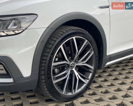 Білий Фольксваген Пассат Альтрак, об'ємом двигуна 1.97 л та пробігом 241 тис. км за 24999 $, фото 16 на Automoto.ua