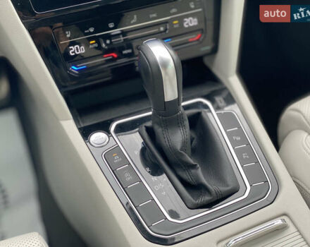 Білий Фольксваген Пассат Альтрак, об'ємом двигуна 1.97 л та пробігом 241 тис. км за 24999 $, фото 59 на Automoto.ua