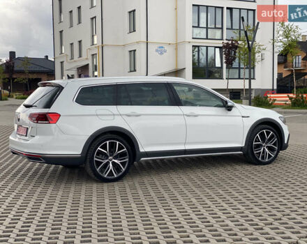 Білий Фольксваген Пассат Альтрак, об'ємом двигуна 1.97 л та пробігом 241 тис. км за 24999 $, фото 31 на Automoto.ua