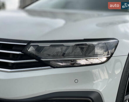 Білий Фольксваген Пассат Альтрак, об'ємом двигуна 1.97 л та пробігом 241 тис. км за 24999 $, фото 17 на Automoto.ua