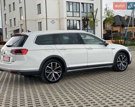 Білий Фольксваген Пассат Альтрак, об'ємом двигуна 1.97 л та пробігом 241 тис. км за 24999 $, фото 32 на Automoto.ua