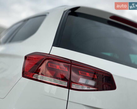 Білий Фольксваген Пассат Альтрак, об'ємом двигуна 1.97 л та пробігом 241 тис. км за 24999 $, фото 26 на Automoto.ua