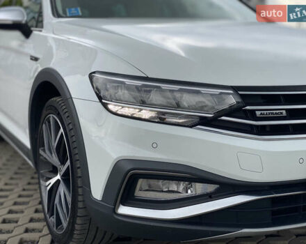 Білий Фольксваген Пассат Альтрак, об'ємом двигуна 1.97 л та пробігом 241 тис. км за 24999 $, фото 11 на Automoto.ua