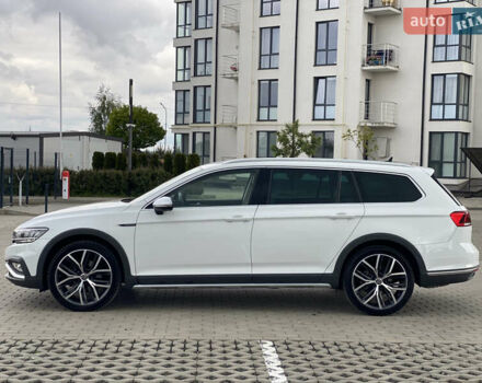 Білий Фольксваген Пассат Альтрак, об'ємом двигуна 1.97 л та пробігом 241 тис. км за 24999 $, фото 36 на Automoto.ua