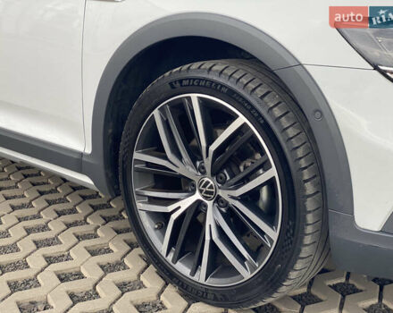 Білий Фольксваген Пассат Альтрак, об'ємом двигуна 1.97 л та пробігом 241 тис. км за 24999 $, фото 13 на Automoto.ua