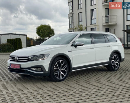 Білий Фольксваген Пассат Альтрак, об'ємом двигуна 1.97 л та пробігом 241 тис. км за 24999 $, фото 19 на Automoto.ua