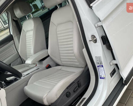 Білий Фольксваген Пассат Альтрак, об'ємом двигуна 1.97 л та пробігом 241 тис. км за 24999 $, фото 48 на Automoto.ua