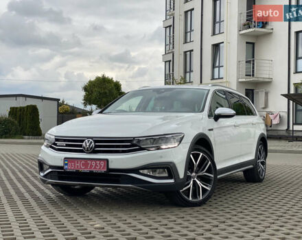 Білий Фольксваген Пассат Альтрак, об'ємом двигуна 1.97 л та пробігом 241 тис. км за 24999 $, фото 95 на Automoto.ua