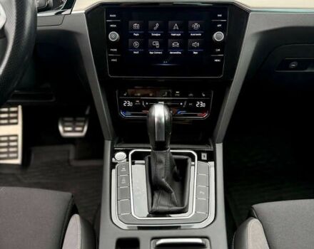 Білий Фольксваген Пассат Альтрак, об'ємом двигуна 2 л та пробігом 107 тис. км за 32450 $, фото 28 на Automoto.ua