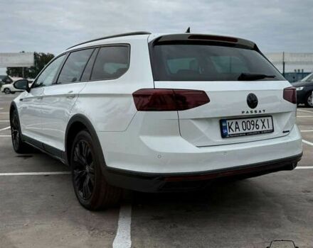 Білий Фольксваген Пассат Альтрак, об'ємом двигуна 2 л та пробігом 107 тис. км за 32450 $, фото 4 на Automoto.ua