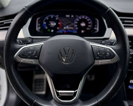 Білий Фольксваген Пассат Альтрак, об'ємом двигуна 2 л та пробігом 107 тис. км за 32450 $, фото 25 на Automoto.ua