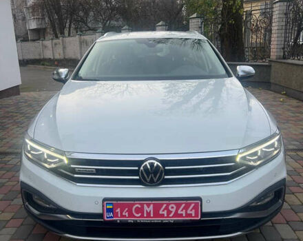 Белый Фольксваген Пассат Альтрак, объемом двигателя 1.97 л и пробегом 82 тыс. км за 33700 $, фото 1 на Automoto.ua