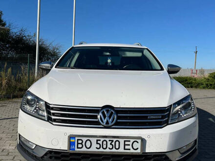 Білий Фольксваген Пассат Альтрак, об'ємом двигуна 1.97 л та пробігом 300 тис. км за 11000 $, фото 1 на Automoto.ua