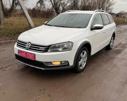 Белый Фольксваген Пассат Альтрак, объемом двигателя 2 л и пробегом 268 тыс. км за 11250 $, фото 1 на Automoto.ua