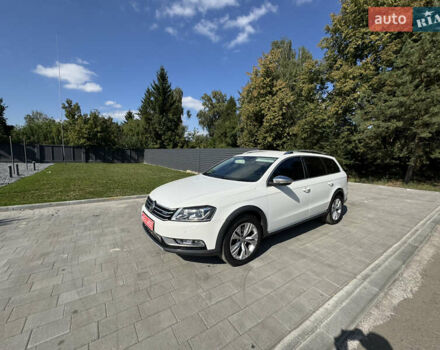 Фольксваген Пассат Альтрак 2014 в Радивилове на Automoto.ua Белый Фольксваген Пассат Альтрак, объемом двигателя 2 л и пробегом 272 тыс. км за 13400 $, фото 1 на Automoto.ua