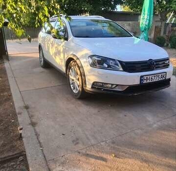 Белый Фольксваген Пассат Альтрак, объемом двигателя 1.97 л и пробегом 199 тыс. км за 12500 $, фото 1 на Automoto.ua