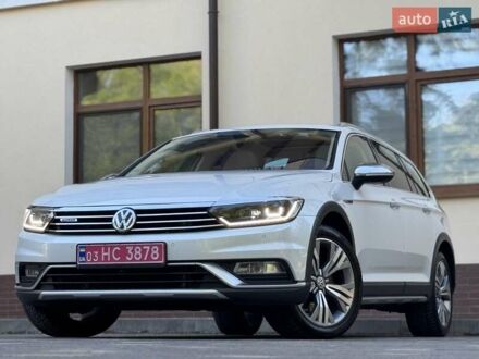 Фольксваген Пассат Альтрак 2018 у Дрогобичі на Automoto.ua Білий Фольксваген Пассат Альтрак, об'ємом двигуна 2 л та пробігом 155 тис. км за 23600 $, фото 1 на Automoto.ua