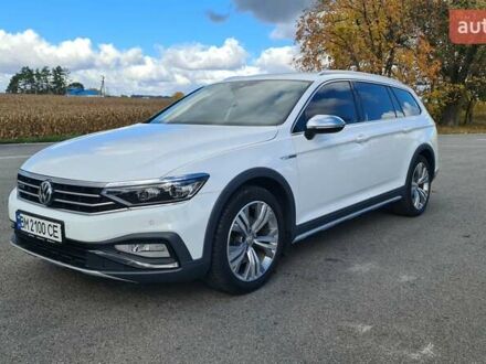 Белый Фольксваген Пассат Альтрак, объемом двигателя 1.97 л и пробегом 205 тыс. км за 26700 $, фото 1 на Automoto.ua