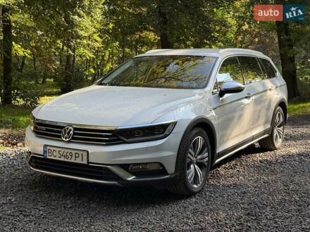 Фольксваген Пассат Альтрак 2019 у Львові на Automoto.ua Білий Фольксваген Пассат Альтрак, об'ємом двигуна 1.97 л та пробігом 133 тис. км за 24800 $, фото 1 на Automoto.ua
