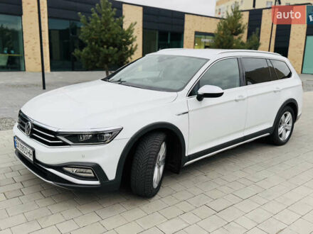 Фольксваген Пассат Альтрак 2019 в Хмельницком на Automoto.ua Белый Фольксваген Пассат Альтрак, объемом двигателя 1.97 л и пробегом 143 тыс. км за 25100 $, фото 1 на Automoto.ua