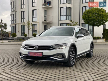 Фольксваген Пассат Альтрак 2020 в Луцке на Automoto.ua Белый Фольксваген Пассат Альтрак, объемом двигателя 1.97 л и пробегом 241 тыс. км за 24999 $, фото 1 на Automoto.ua