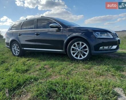 Черный Фольксваген Пассат Альтрак, объемом двигателя 2 л и пробегом 340 тыс. км за 12000 $, фото 1 на Automoto.ua