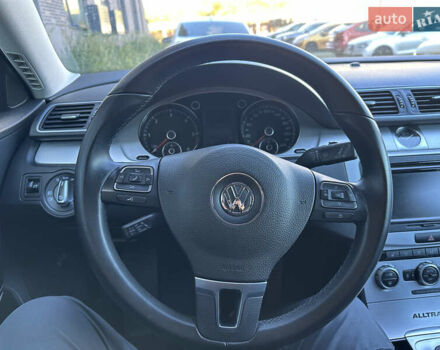 Черный Фольксваген Пассат Альтрак, объемом двигателя 2 л и пробегом 211 тыс. км за 13950 $, фото 30 на Automoto.ua